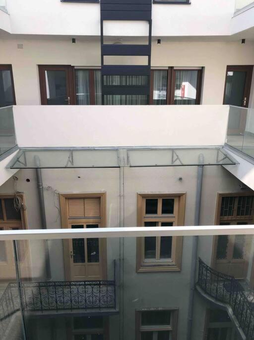 Luxury Cozy 2 Bdr Downtown Apt.5 Budapest Esterno foto